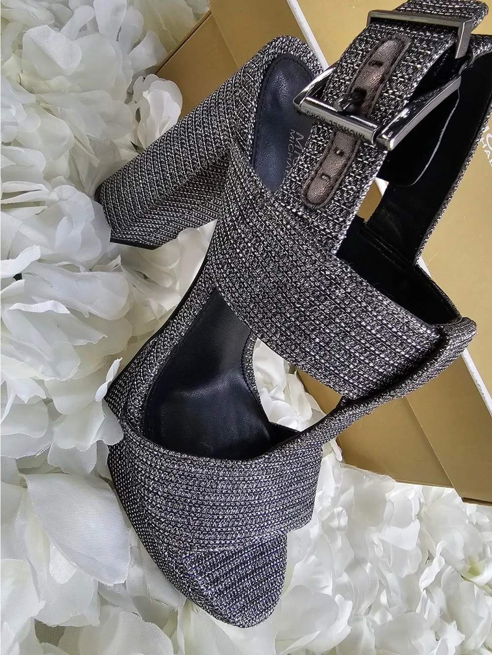 MICHAEL Kors Becker Metallic Glitter T-Strap Block Heel Sandals Size 6